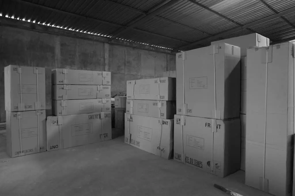 ready to shipping furniture posteak